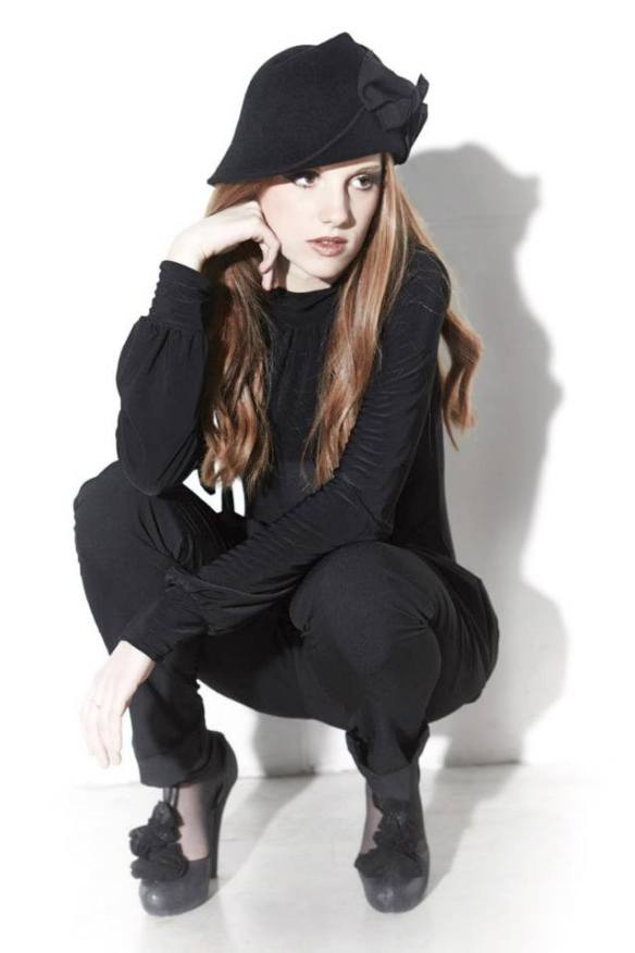 Céline Robert 2013 02